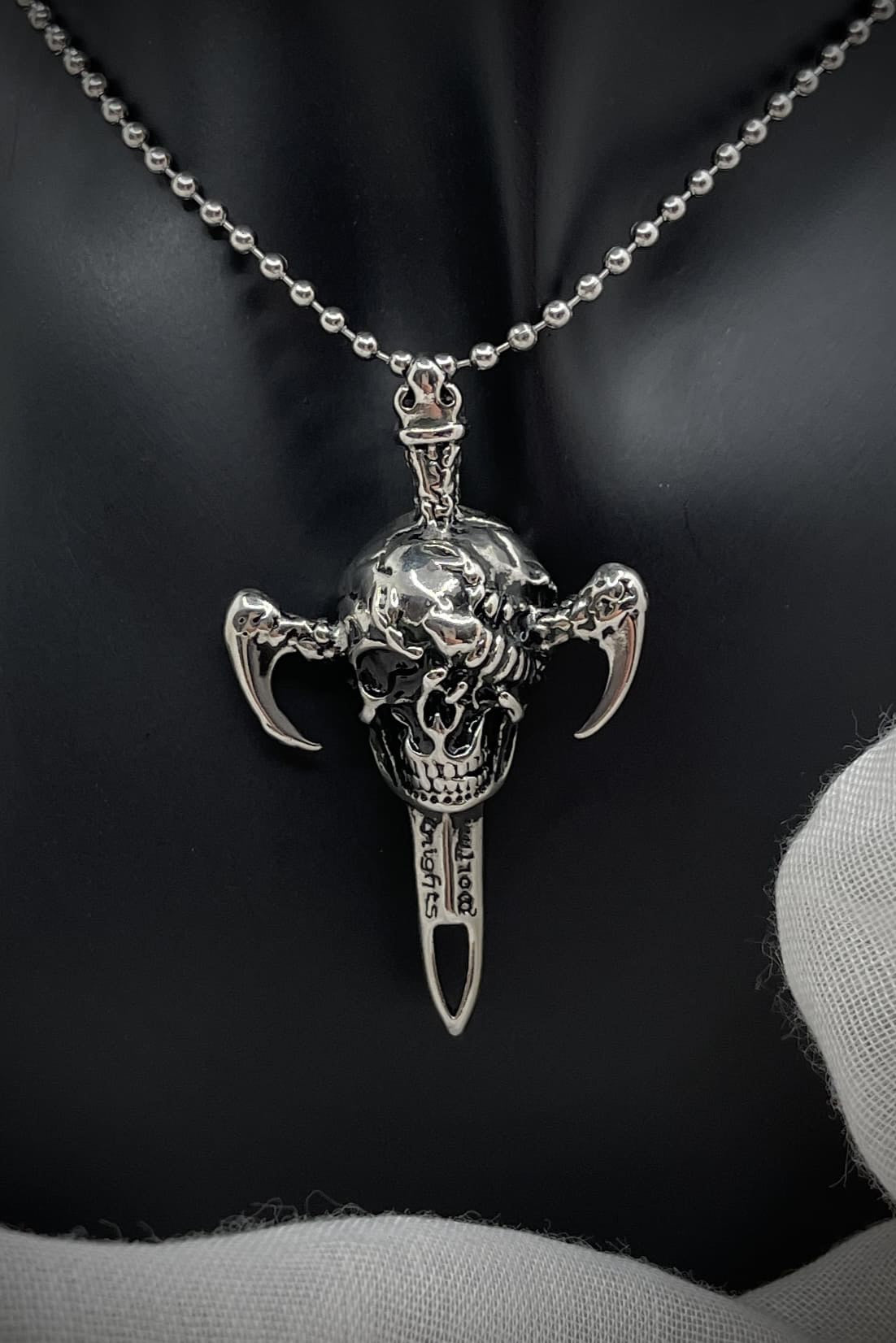 halskette-kettenanhaenger