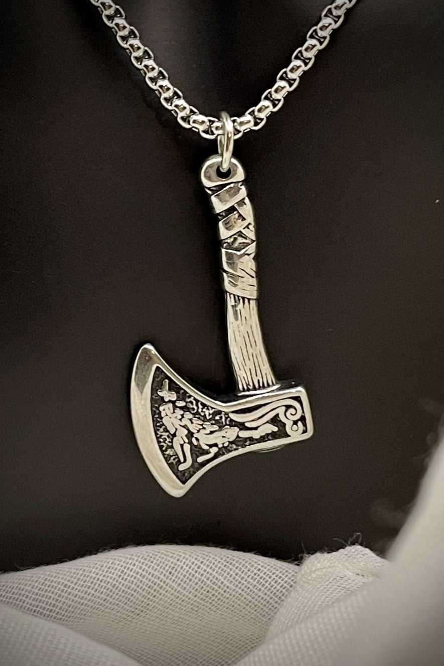 Halskette-kettenanhänger