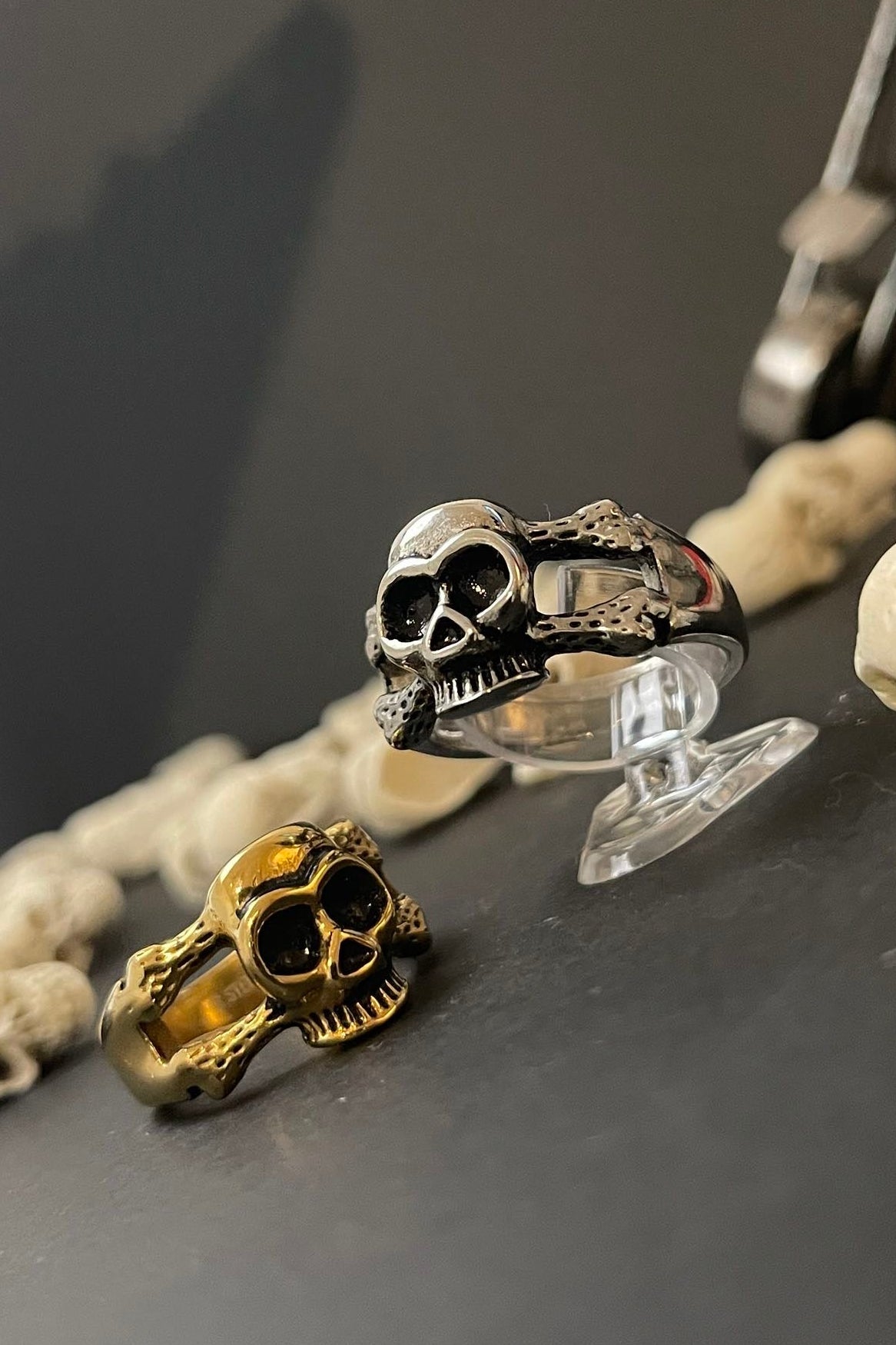 totenkopf ring aus 316 edelstahl 